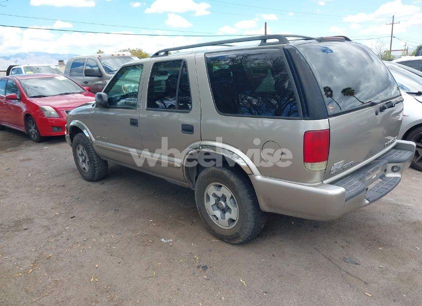 Photo 3 of 2002 Chevrolet Blazer LS (VIN 1GNDT13W32K218169)