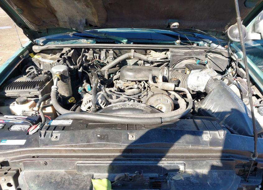 Photo 10 of 1997 Chevrolet Blazer LS (VIN 1GNDT13W3V2147849)