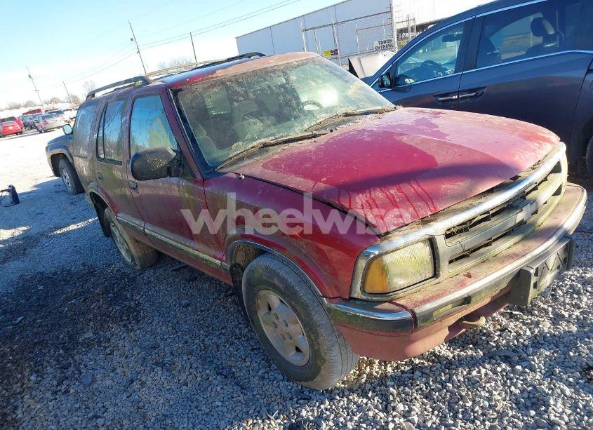1997 Chevrolet Blazer LS (VIN 1GNDT13W3V2232285) main photo