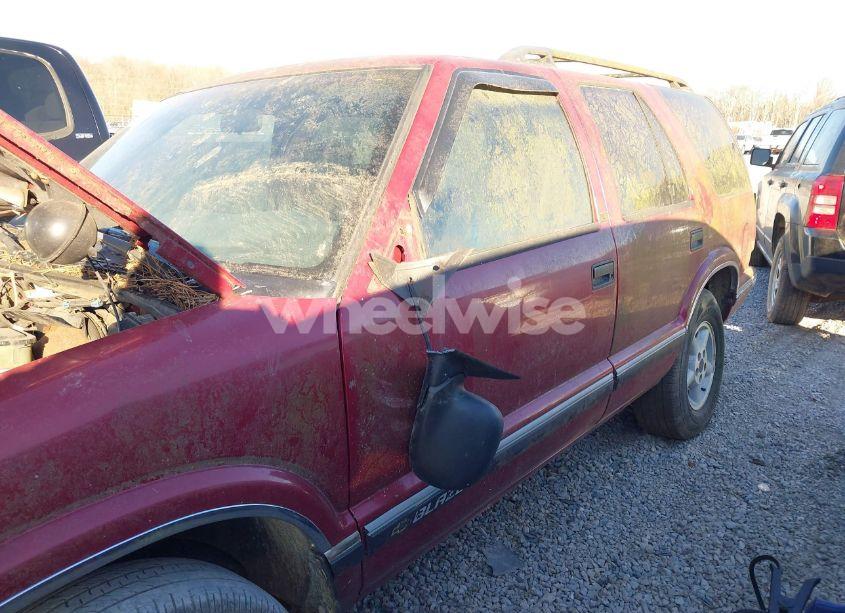 Photo 6 of 1997 Chevrolet Blazer LS (VIN 1GNDT13W3V2232285)