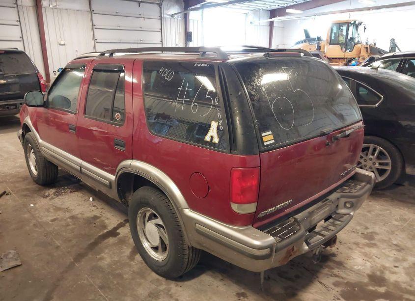 Photo 3 of 1998 Chevrolet Blazer LS (VIN 1GNDT13W3W2155600)