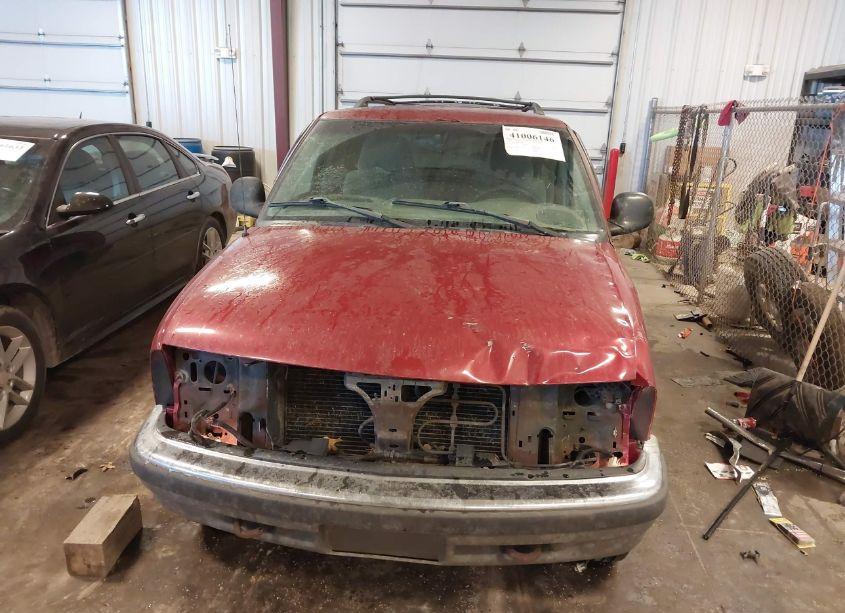 Photo 6 of 1998 Chevrolet Blazer LS (VIN 1GNDT13W3W2155600)