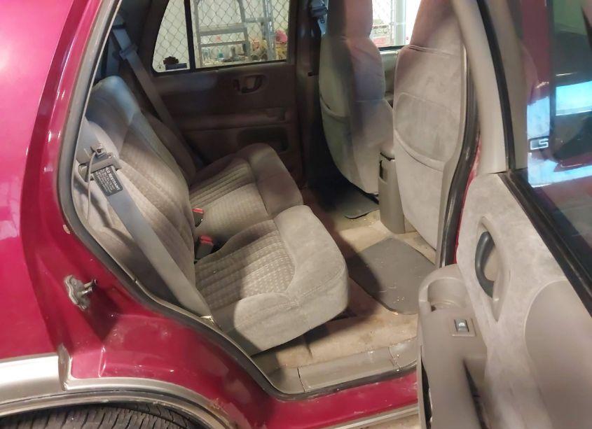 Photo 8 of 1998 Chevrolet Blazer LS (VIN 1GNDT13W3W2155600)