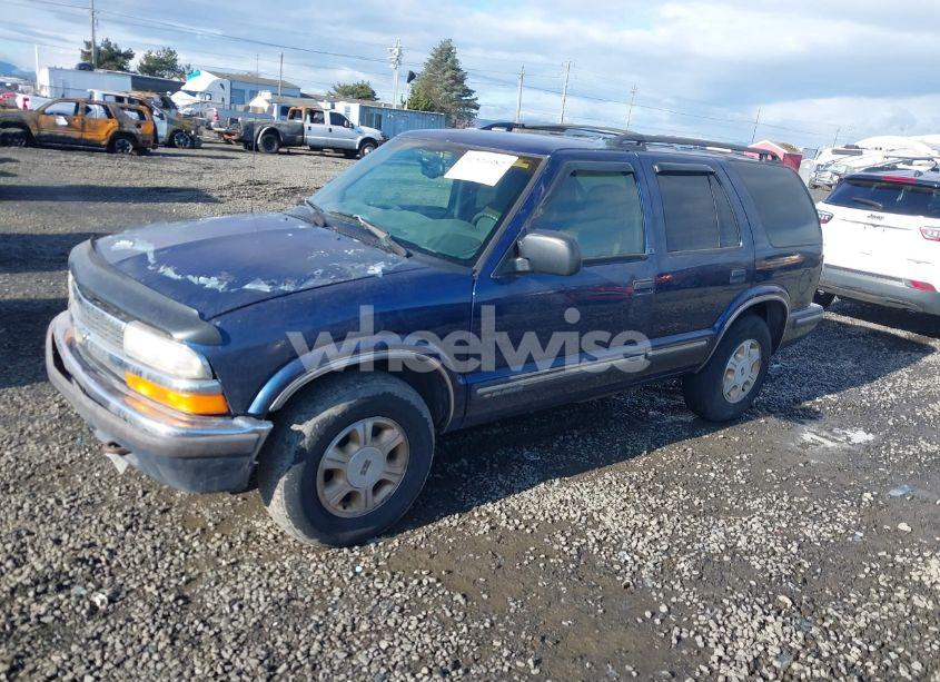 Photo 2 of 1999 Chevrolet Blazer LS (VIN 1GNDT13W3X2139883)