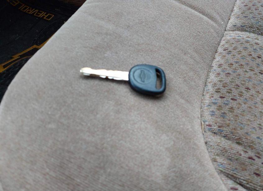 Photo 11 of 2000 Chevrolet Blazer LT (VIN 1GNDT13W3Y2185246)