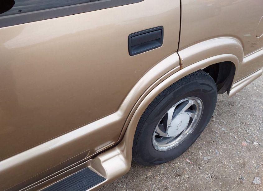 Photo 6 of 2000 Chevrolet Blazer LT (VIN 1GNDT13W3Y2185246)