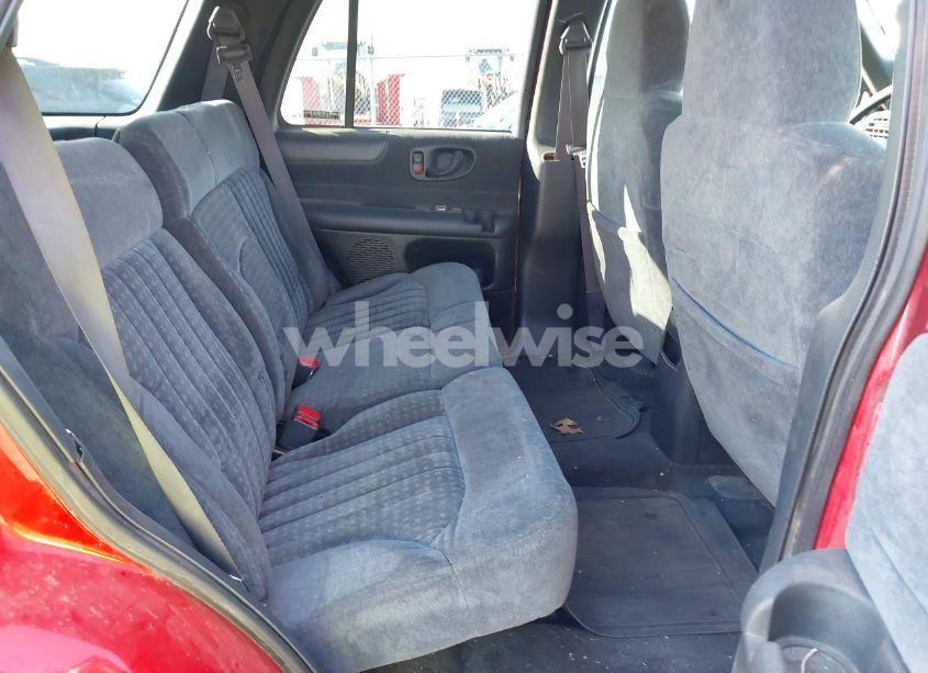 Photo 8 of 2000 Chevrolet Blazer LS (VIN 1GNDT13W3Y2210047)