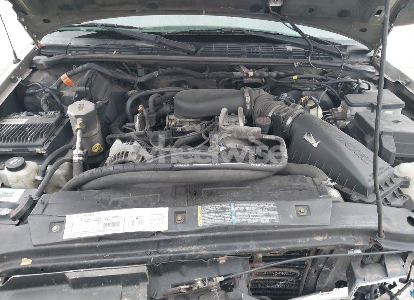 Photo 10 of 2000 Chevrolet Blazer LS (VIN 1GNDT13W3Y2367500)