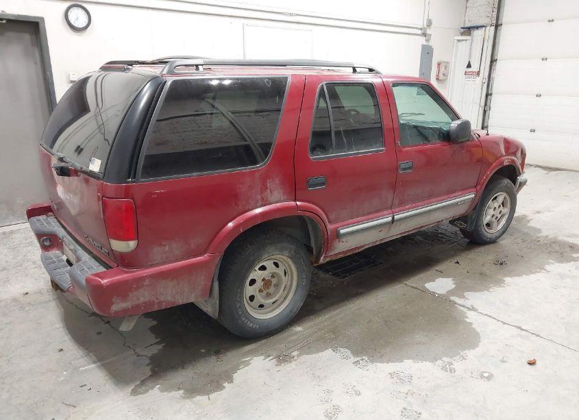 Photo 4 of 2000 Chevrolet Blazer LS (VIN 1GNDT13W4YK282097)