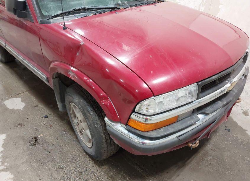 Photo 6 of 2000 Chevrolet Blazer LS (VIN 1GNDT13W4YK282097)