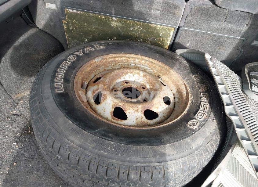 Photo 12 of 2001 Chevrolet Blazer LT (VIN 1GNDT13W512197940)