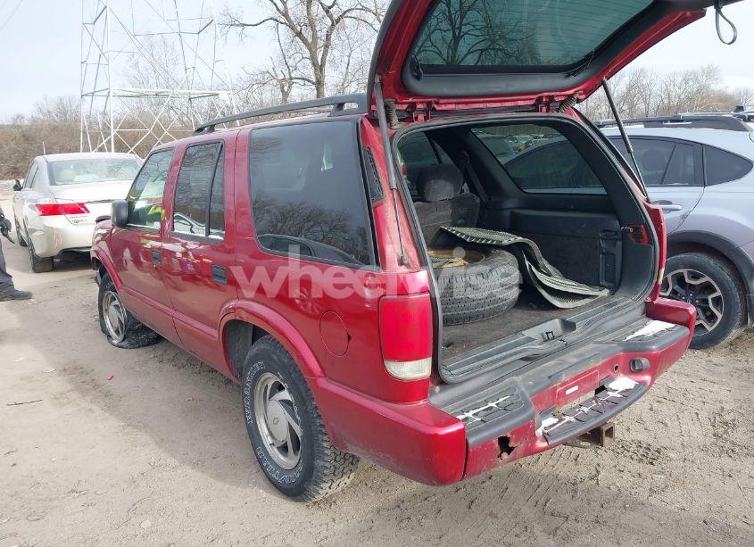 Photo 3 of 2001 Chevrolet Blazer LT (VIN 1GNDT13W512197940)