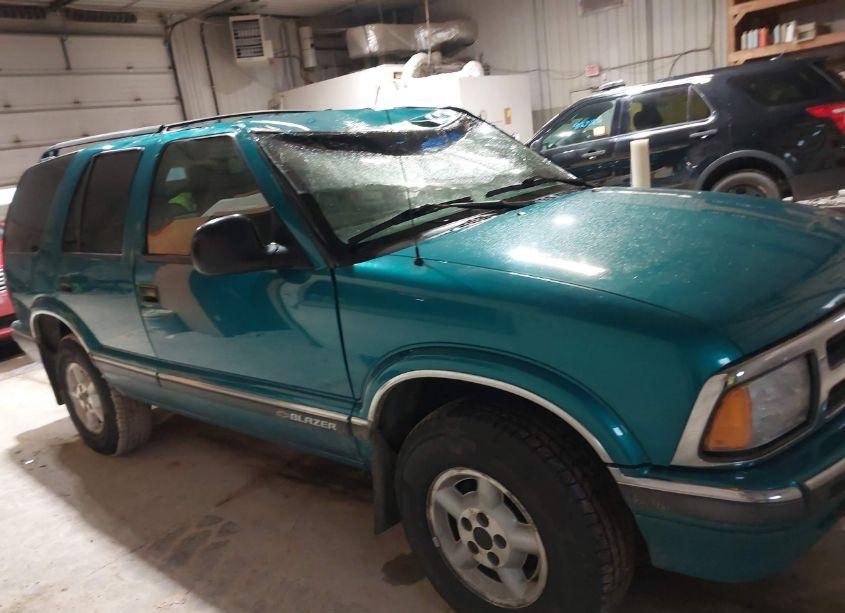 Photo 13 of 1995 Chevrolet Blazer (VIN 1GNDT13W5S2254901)