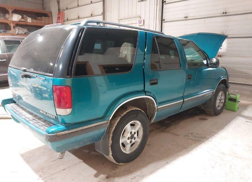 Photo 4 of 1995 Chevrolet Blazer (VIN 1GNDT13W5S2254901)