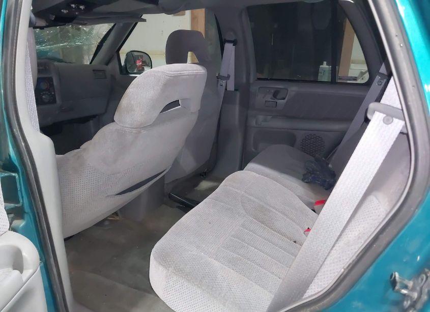 Photo 8 of 1995 Chevrolet Blazer (VIN 1GNDT13W5S2254901)