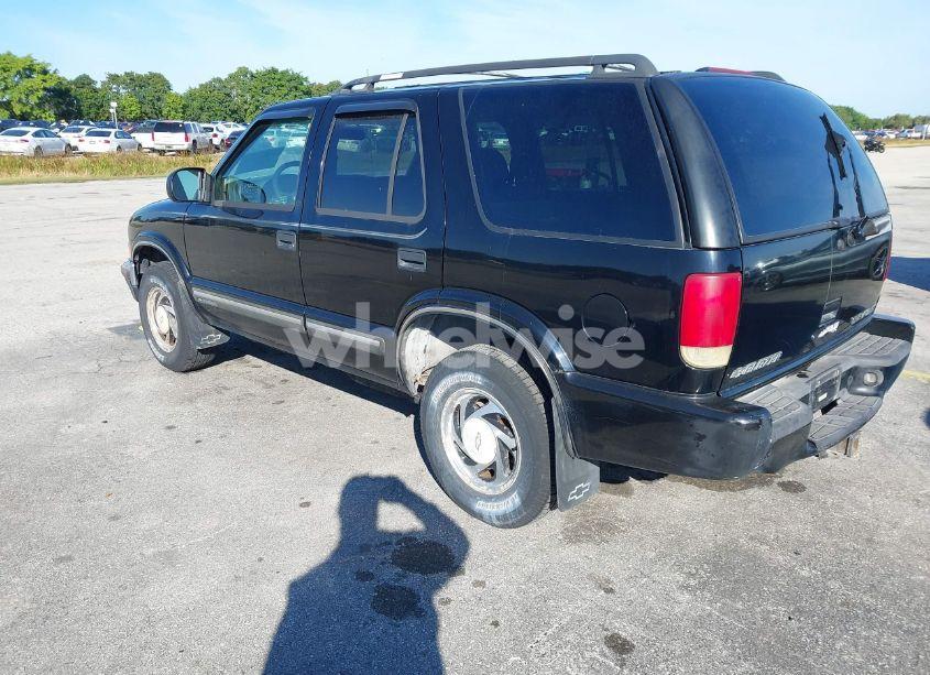 Photo 3 of 2000 Chevrolet Blazer LT (VIN 1GNDT13W5Y2244197)