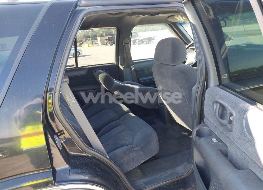 Photo 8 of 2000 Chevrolet Blazer LT (VIN 1GNDT13W5Y2244197)