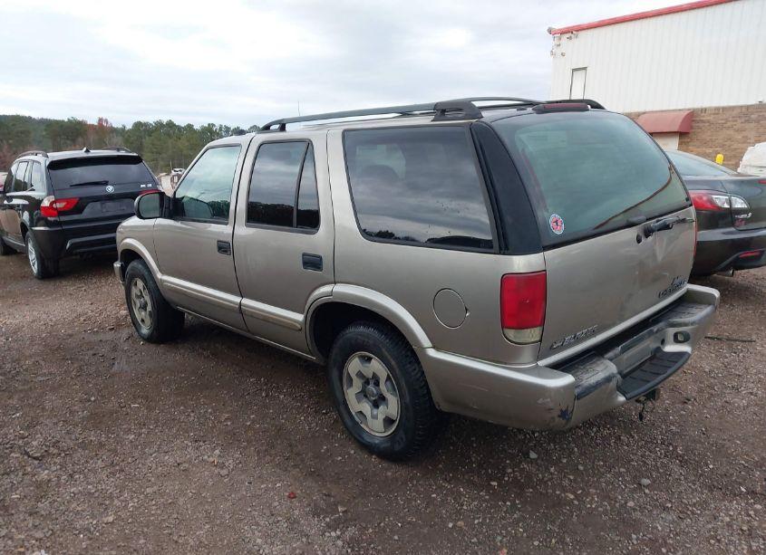 Photo 3 of 2002 Chevrolet Blazer LS (VIN 1GNDT13W62K166553)