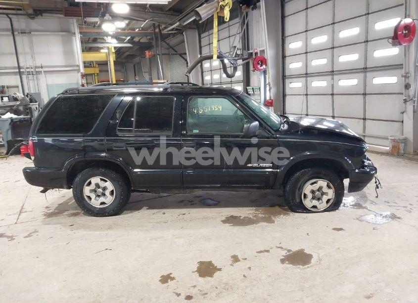 Photo 13 of 2002 Chevrolet Blazer LS (VIN 1GNDT13W72K232625)
