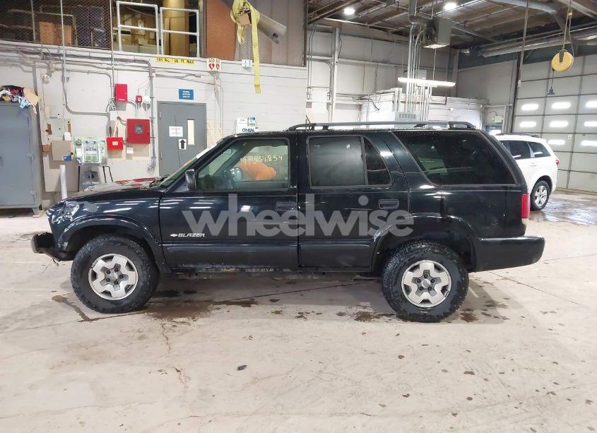 Photo 14 of 2002 Chevrolet Blazer LS (VIN 1GNDT13W72K232625)