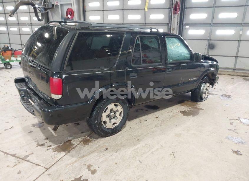 Photo 4 of 2002 Chevrolet Blazer LS (VIN 1GNDT13W72K232625)