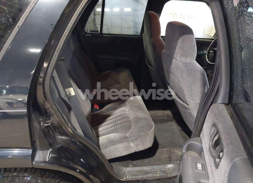 Photo 8 of 2002 Chevrolet Blazer LS (VIN 1GNDT13W72K232625)