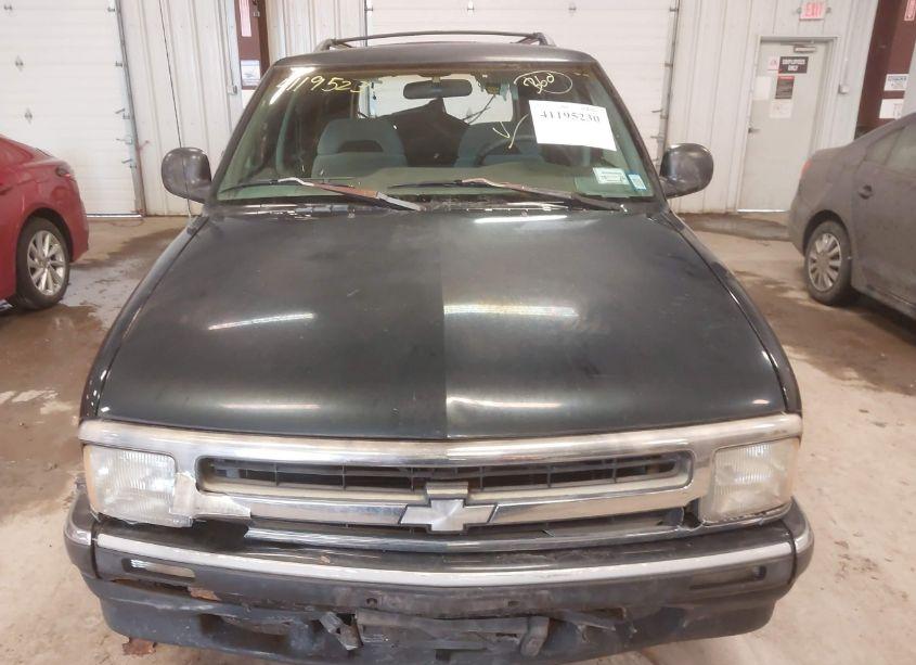 Photo 12 of 1997 Chevrolet Blazer LS (VIN 1GNDT13W7V2175878)
