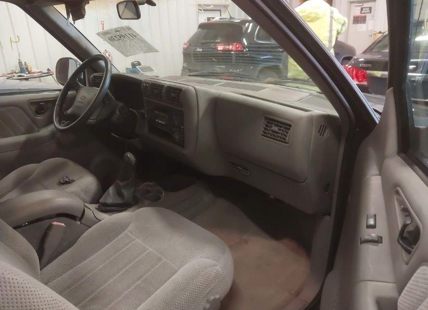 Photo 5 of 1997 Chevrolet Blazer LS (VIN 1GNDT13W7V2175878)