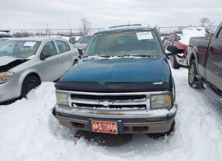 Photo 12 of 1997 Chevrolet Blazer LT (VIN 1GNDT13W7V2230037)