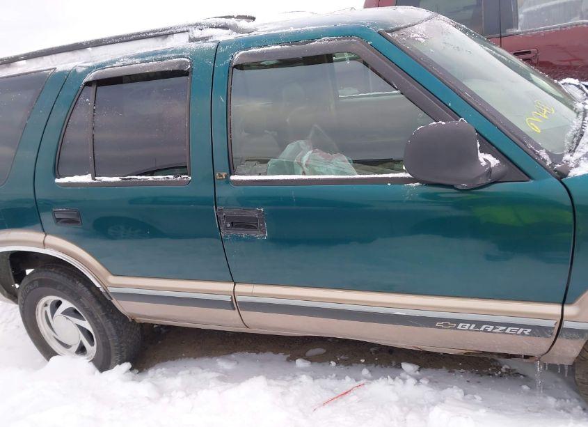 Photo 13 of 1997 Chevrolet Blazer LT (VIN 1GNDT13W7V2230037)