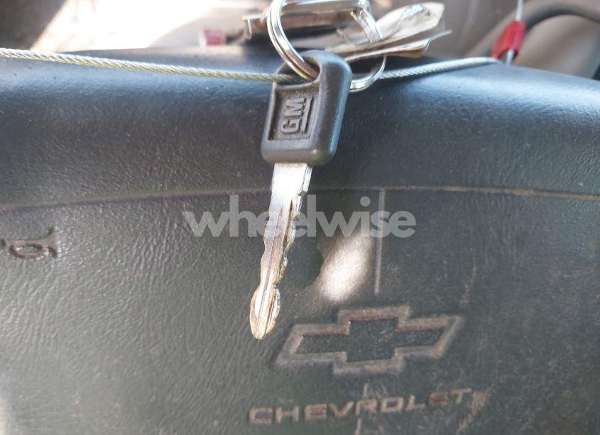 Photo 11 of 1998 Chevrolet Blazer (VIN 1GNDT13W7WK179219)