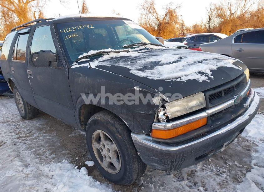 Photo 6 of 2001 Chevrolet Blazer LS (VIN 1GNDT13W812169484)