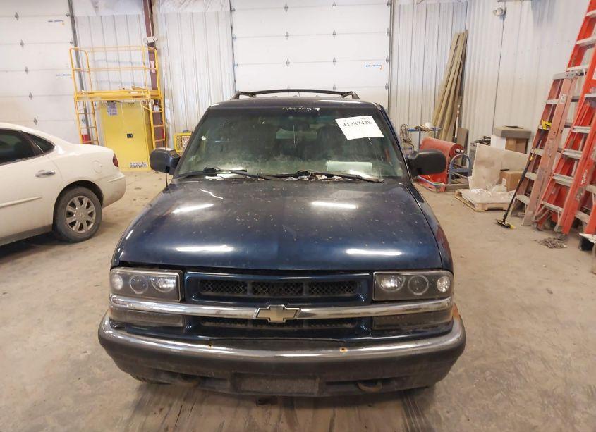 Photo 6 of 2001 Chevrolet Blazer LT (VIN 1GNDT13W812218246)