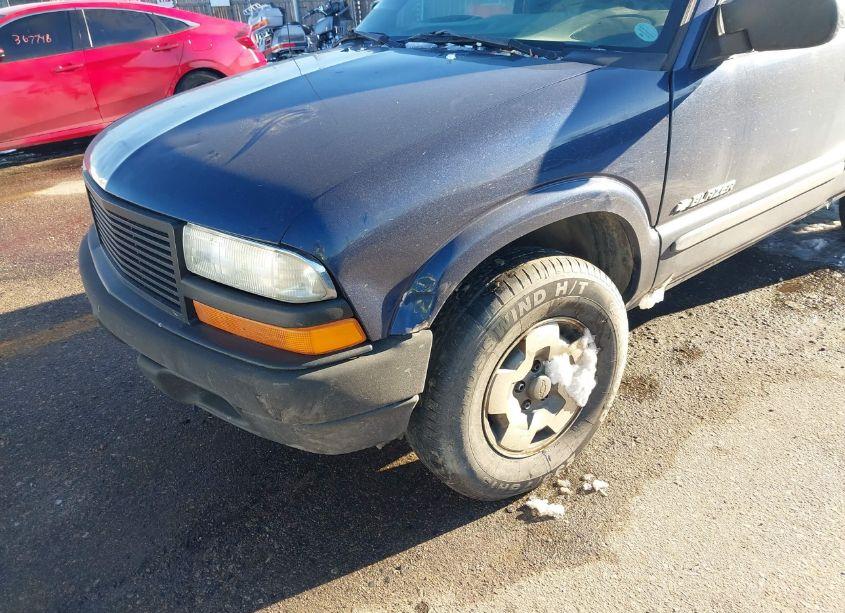 Photo 6 of 2002 Chevrolet Blazer LS (VIN 1GNDT13W82K183578)