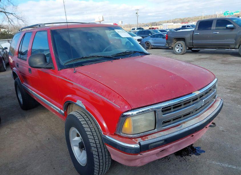 1995 Chevrolet Blazer (VIN 1GNDT13W8S2100778) main photo