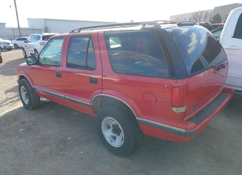 Photo 3 of 1995 Chevrolet Blazer (VIN 1GNDT13W8S2100778)
