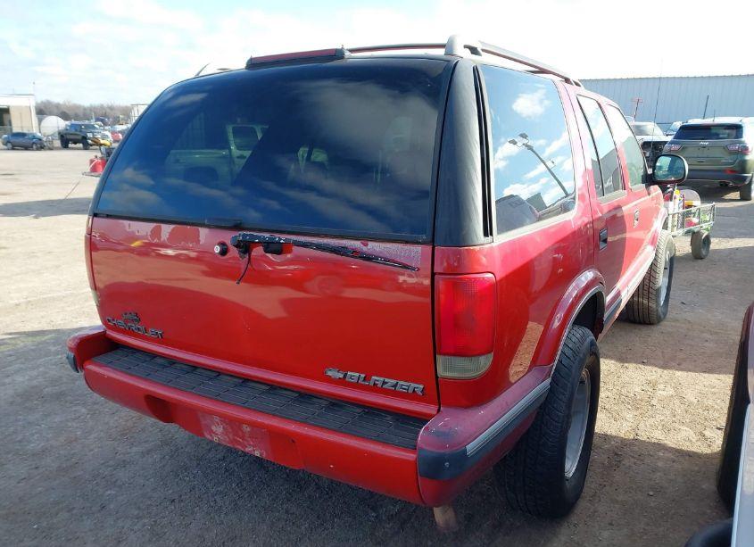 Photo 4 of 1995 Chevrolet Blazer (VIN 1GNDT13W8S2100778)