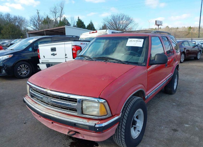 Photo 6 of 1995 Chevrolet Blazer (VIN 1GNDT13W8S2100778)