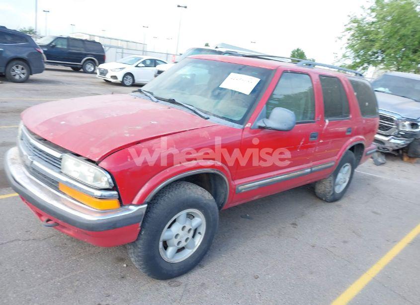 Photo 2 of 1998 Chevrolet Blazer LS (VIN 1GNDT13W8WK114850)