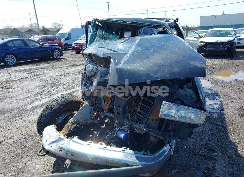 Photo 11 of 2000 Chevrolet Blazer LT (VIN 1GNDT13W8Y2280580)