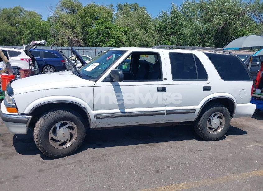 Photo 14 of 2000 Chevrolet Blazer LT (VIN 1GNDT13W8Y2398273)