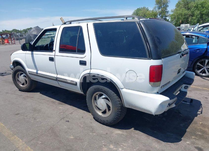 Photo 3 of 2000 Chevrolet Blazer LT (VIN 1GNDT13W8Y2398273)