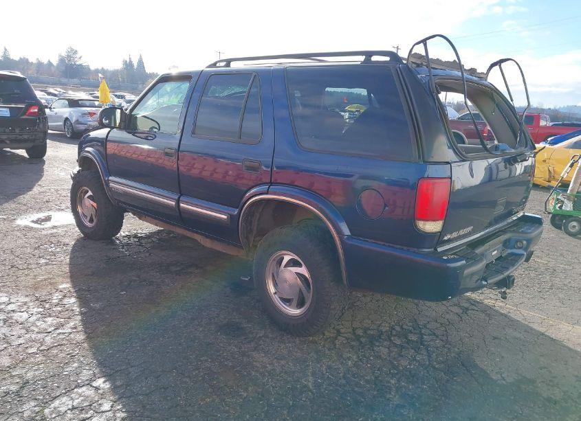Photo 3 of 2001 Chevrolet Blazer LT (VIN 1GNDT13W912196595)