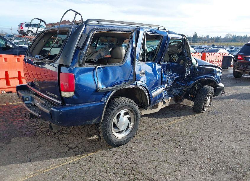 Photo 4 of 2001 Chevrolet Blazer LT (VIN 1GNDT13W912196595)