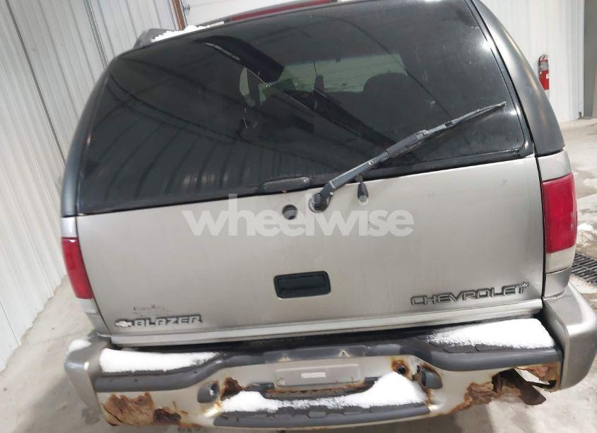 Photo 15 of 2001 Chevrolet Blazer LT (VIN 1GNDT13W912219079)