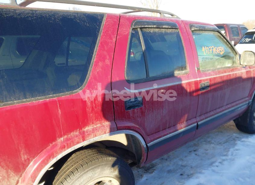 Photo 13 of 1997 Chevrolet Blazer LT (VIN 1GNDT13W9VK101393)