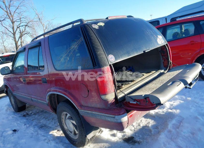 Photo 3 of 1997 Chevrolet Blazer LT (VIN 1GNDT13W9VK101393)