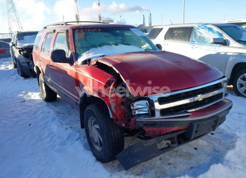 Photo 6 of 1997 Chevrolet Blazer LT (VIN 1GNDT13W9VK101393)