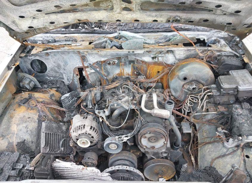 Photo 10 of 1999 Chevrolet Blazer LS (VIN 1GNDT13W9X2240796)