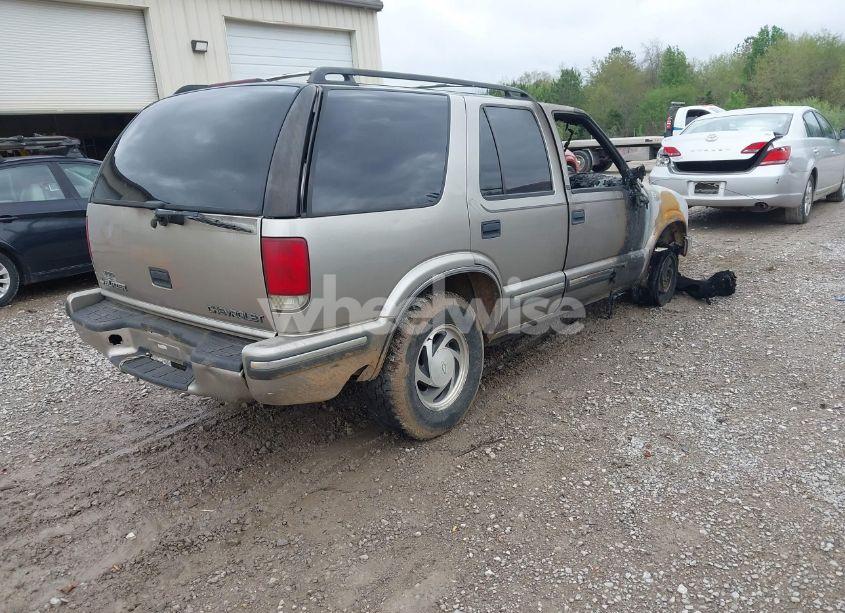 Photo 4 of 1999 Chevrolet Blazer LS (VIN 1GNDT13W9X2240796)